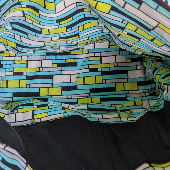 Vera Bradley Crossbody/Saddlebag - Picture 2 of 7